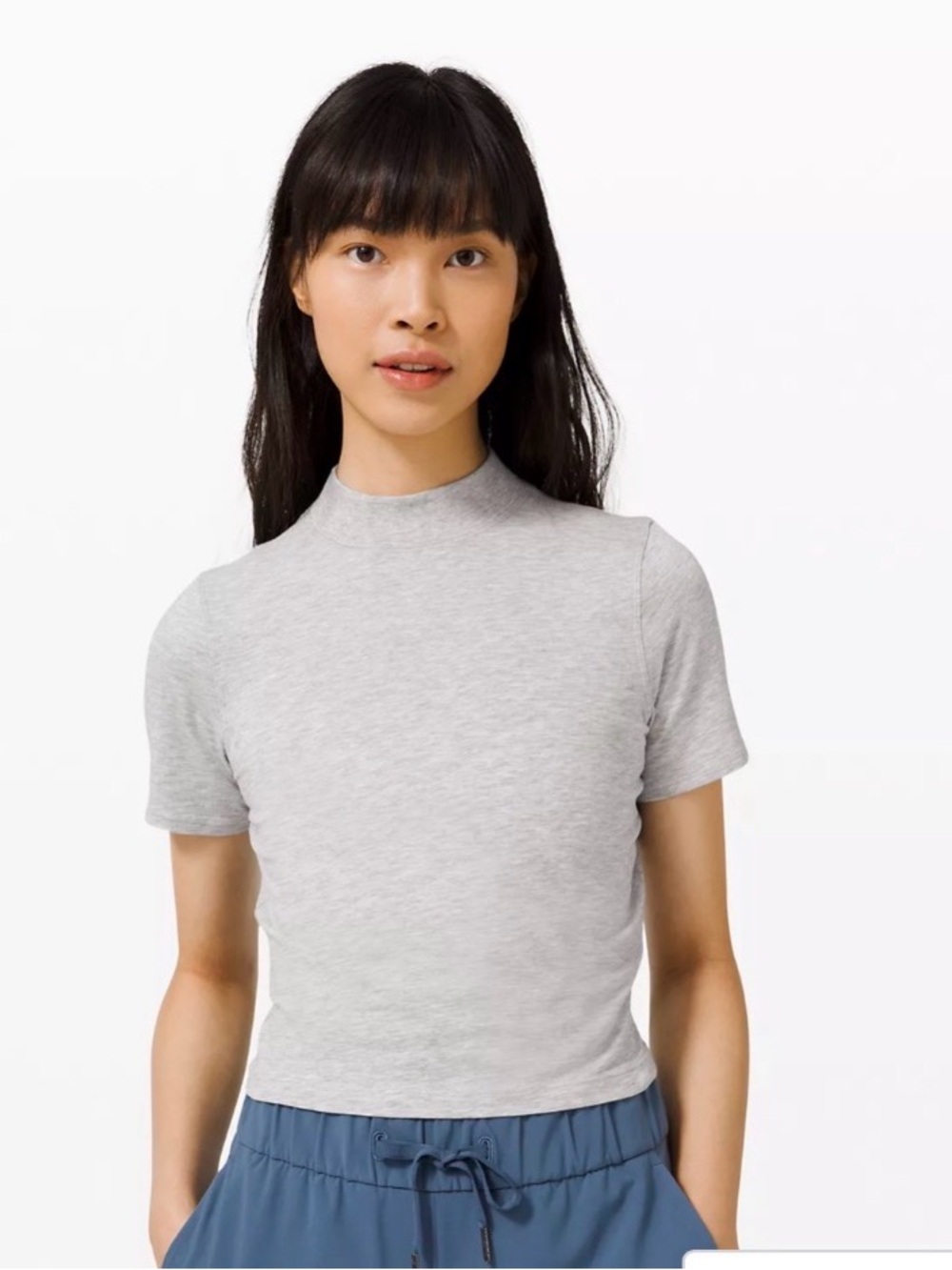 Lululemon women’s mock neck shirt size 4 light grey